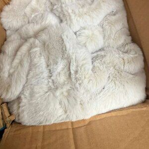 Lovesac Footsac Blanket W/Foot Pocket : Hazelwood Pika Phur 50"x70"